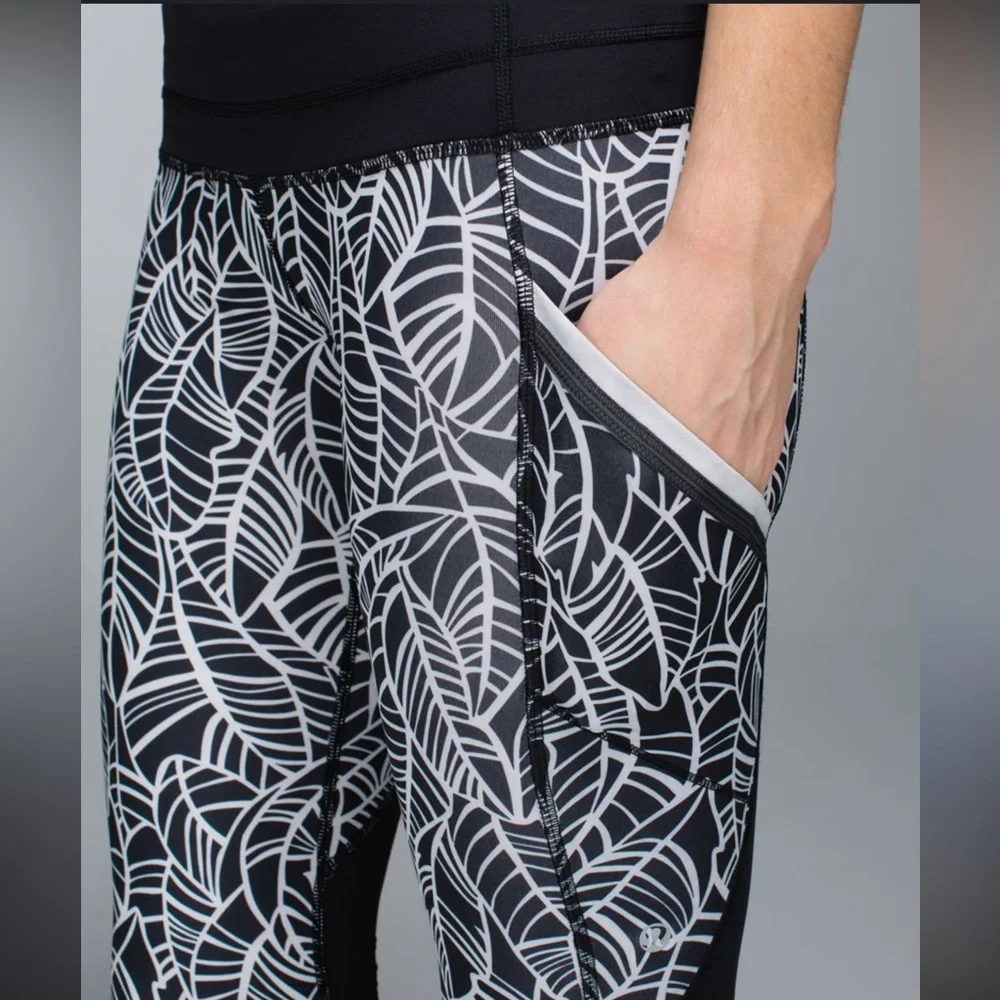 lululemon athletica Run A Marathon Palm Print Crop Leggings EUC 6